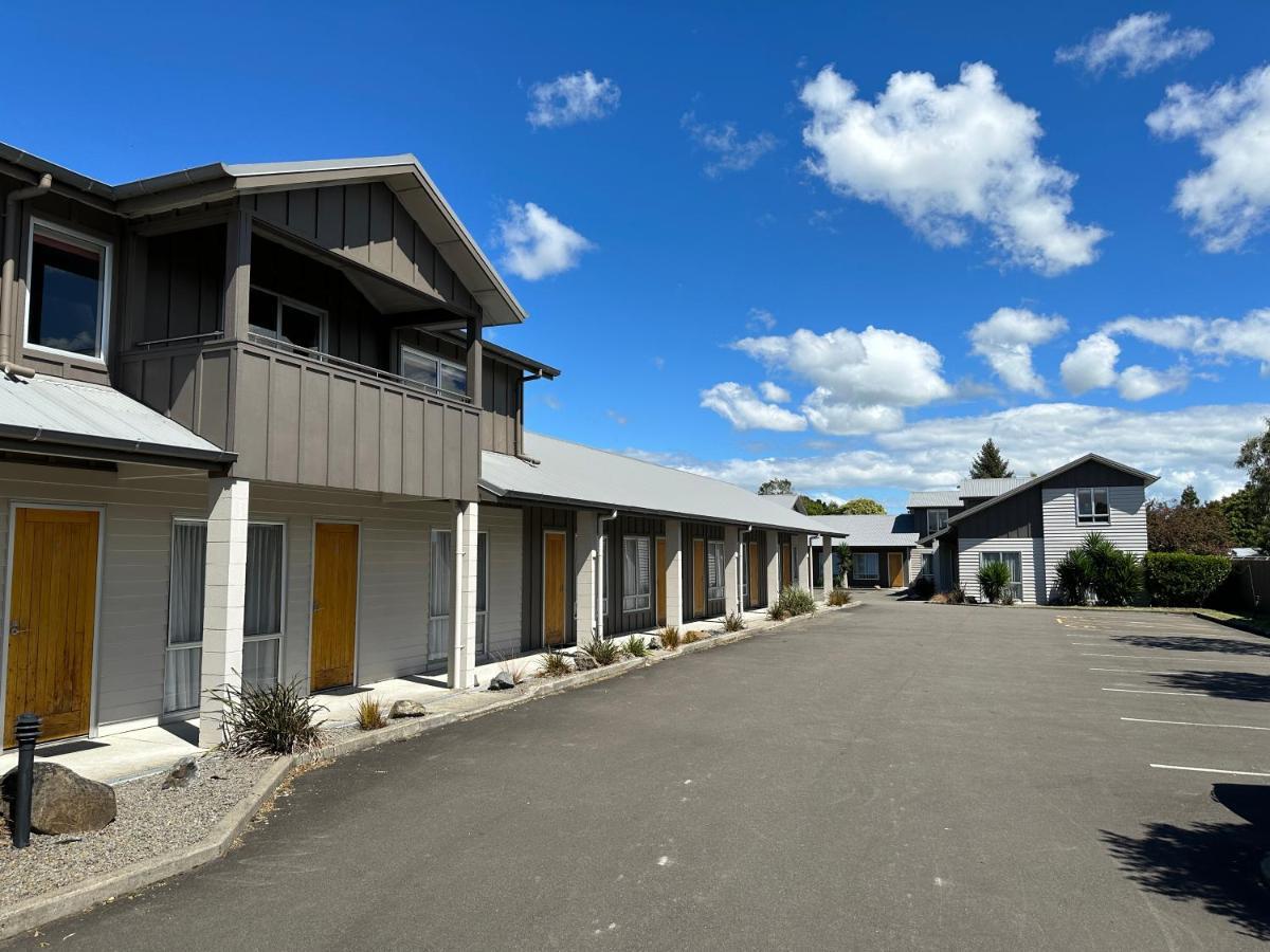 Arena Lodge 파머스턴노스 외부 사진